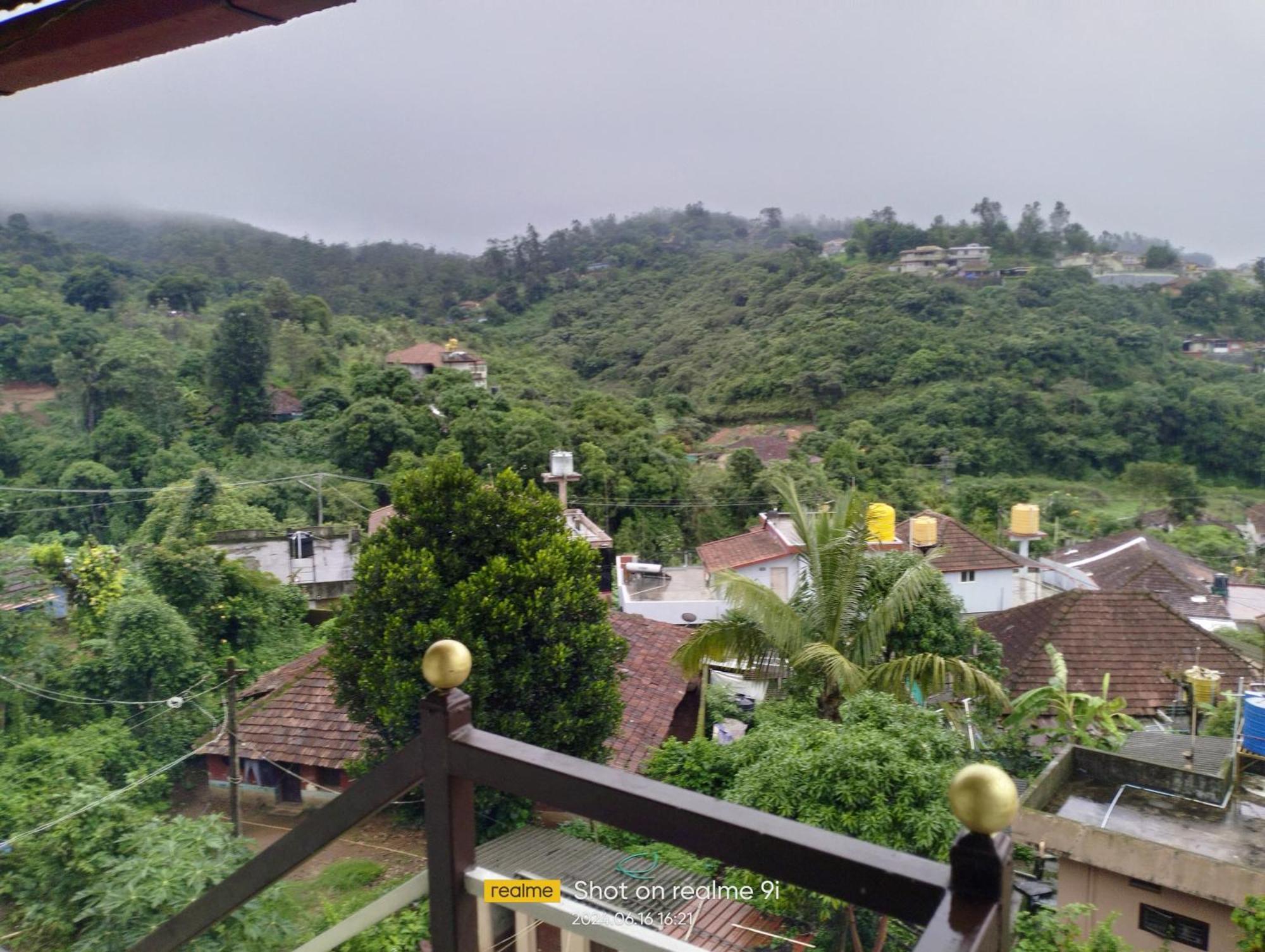 Valley Vista Villa Madikeri Coorg Exterior foto